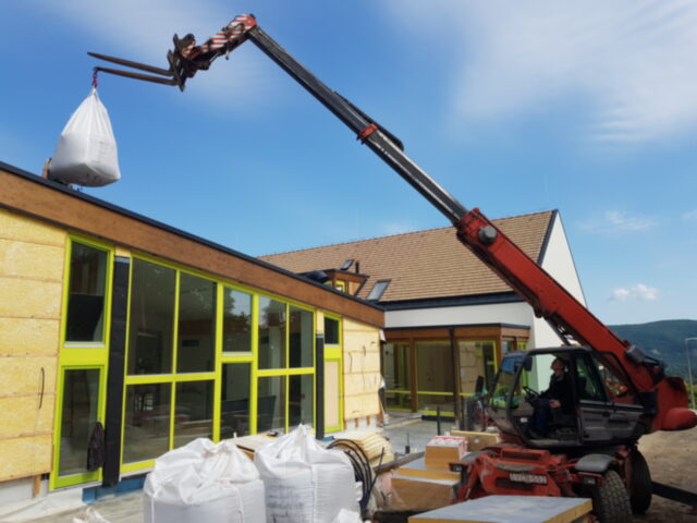 Mandulavirág Óvoda, Esztergom